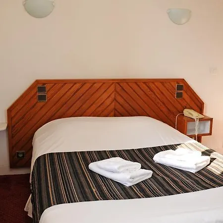 Hotel Luxury Entirely Next To The Eiffel Tower - 2*