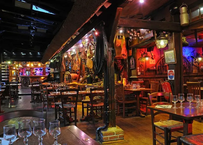 Luxury Entirely Next To The Eiffel Tower - Szálloda