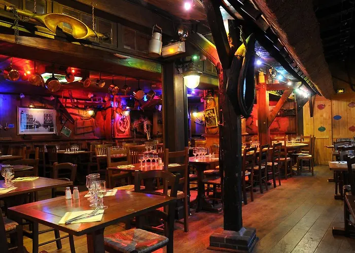 Szálloda Luxury Entirely Next To The Eiffel Tower - Párizs