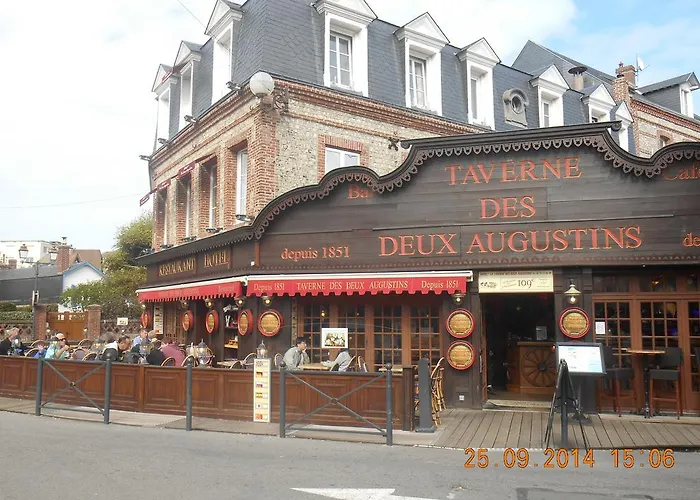 Luxury Entirely Next To The Eiffel Tower - Hotel