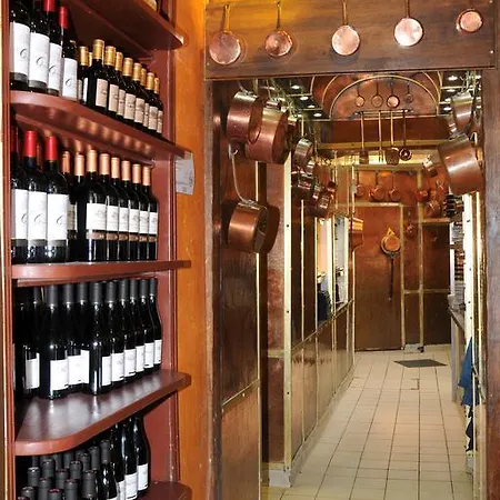 Szálloda Luxury Entirely Next To The Eiffel Tower - 2*