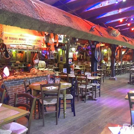 Luxury Entirely Next To The Eiffel Tower - 2* Párizs